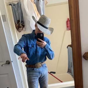 Meet your Posher, Antonio